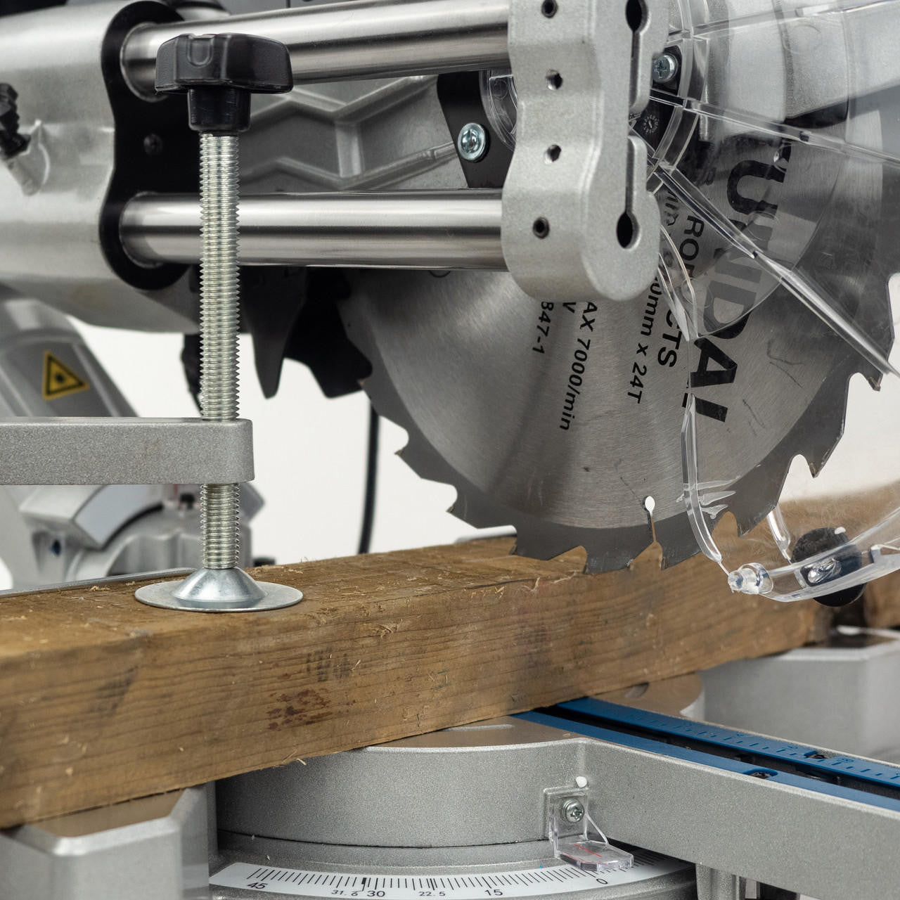 Hyundai mitre saw | HYMS2000E