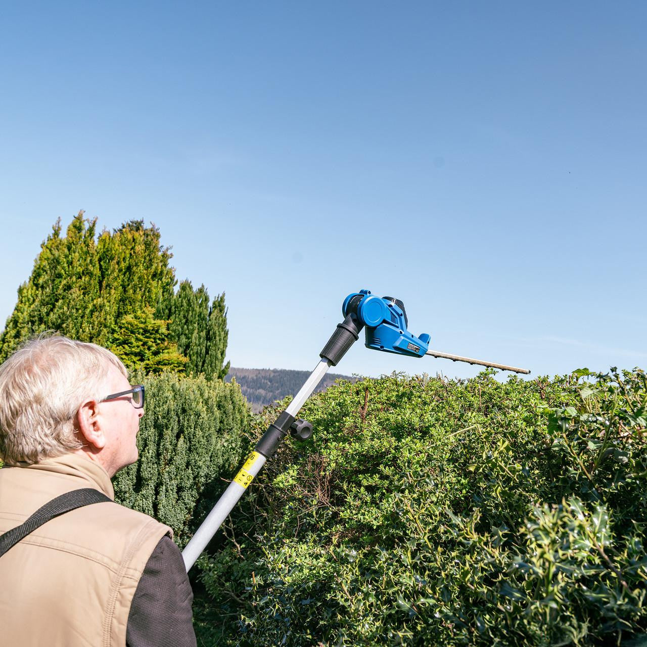 450mm dual-action blade: Laser-cut blade ensures clean, sharp cuts with reduced vibration