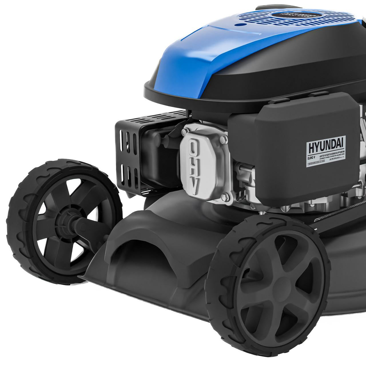 Hyundai petrol lawn mower with adjustable cutting height system