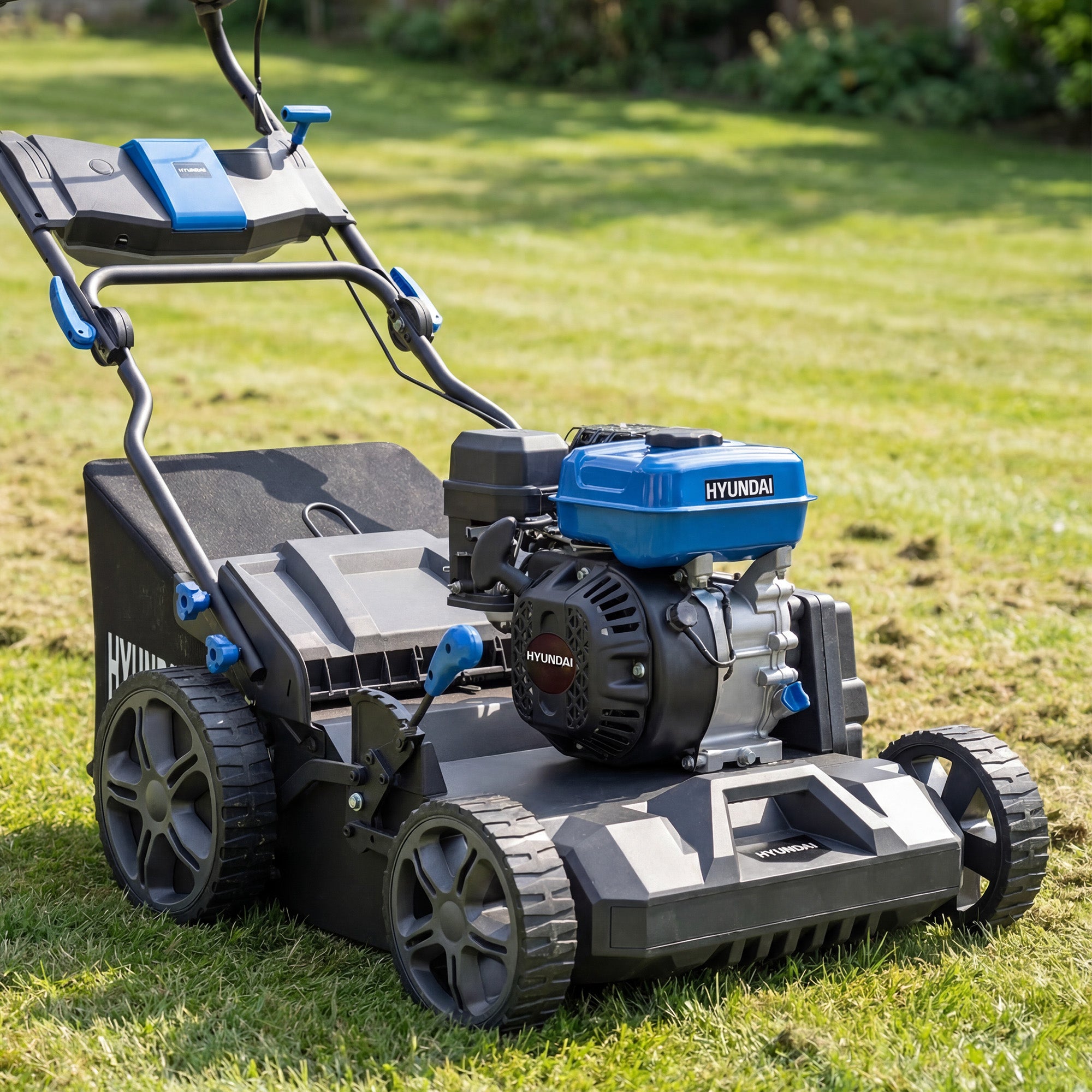 Hyundai 44cm / 17" Petrol Scarifier, Recoil Start, 223cc | HYSC225X