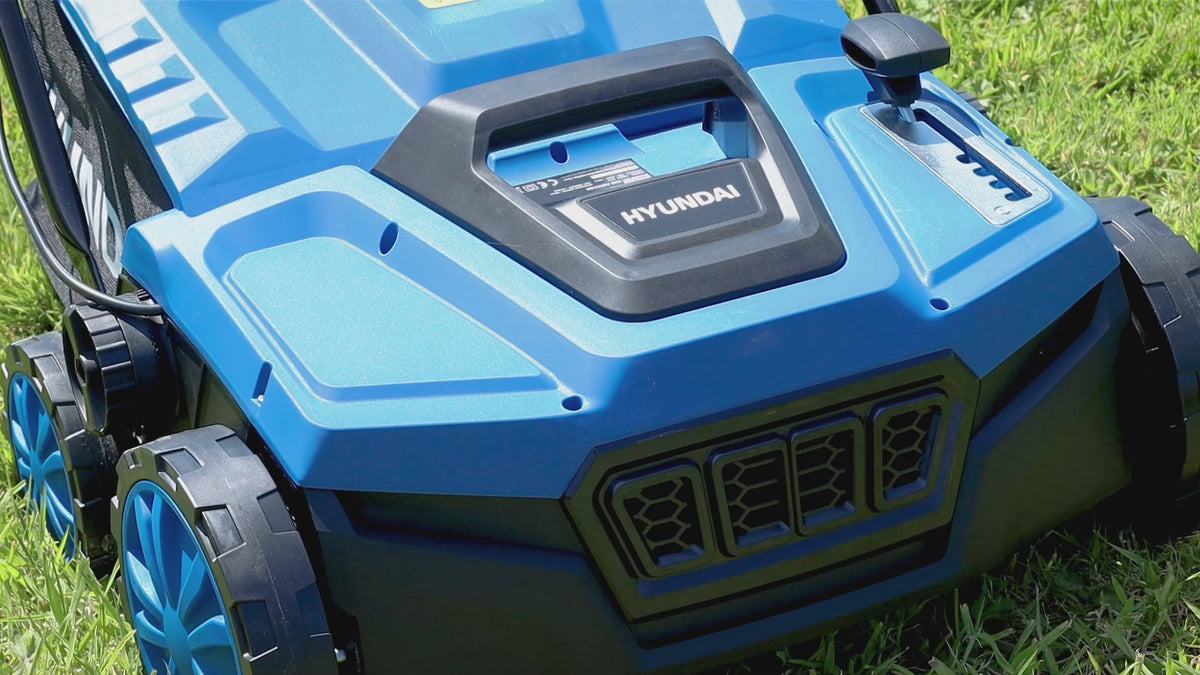 http://media.hyundaipowerproducts.co.uk/HYSC1600E/HYSC1600E%20Lifestyle%20ANNOTATED.mp4